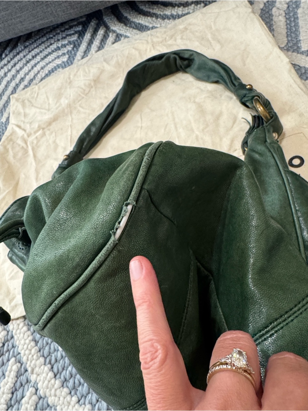 HOBO International Green Leather Slouchy Shoulder Bag Brass Hardware - Picture 13 of 13